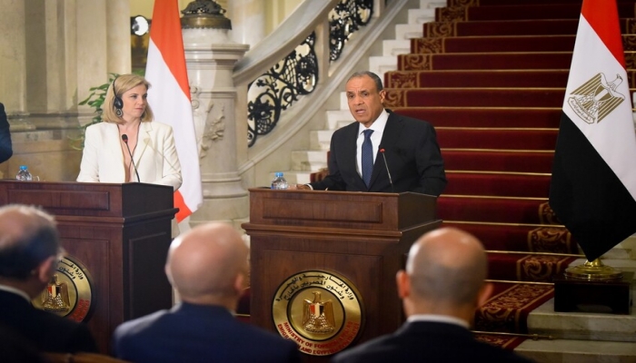 مصر: نعتزم عقد مؤتمر