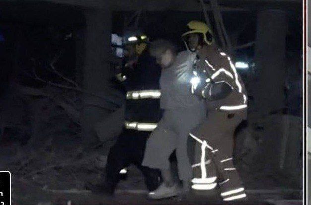 إيران تطلق ثلاث موجات
