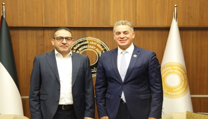 محافظ سلطة النقد ومدير عام الهيئة المستقلة لحقوق الإنسان يبحثان جهود حماية الحقوق المصرفية للمواطنين