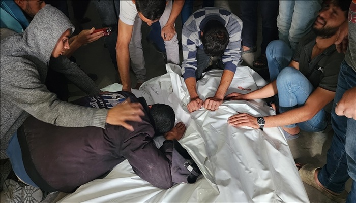 (محدث) مجزرة جديدة: 18 شهيدا في قصف شنه الاحتلال على دير البلح
