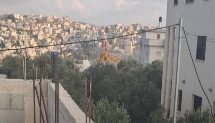 وفق أجندة يقودها