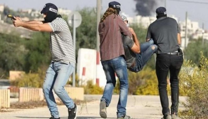 قوة خاصة من جيش الاحتلال تختطف شابا عند مدخل عناتا