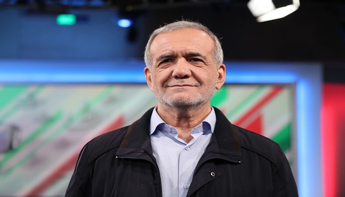 إيران: بزشكيان أُصيب