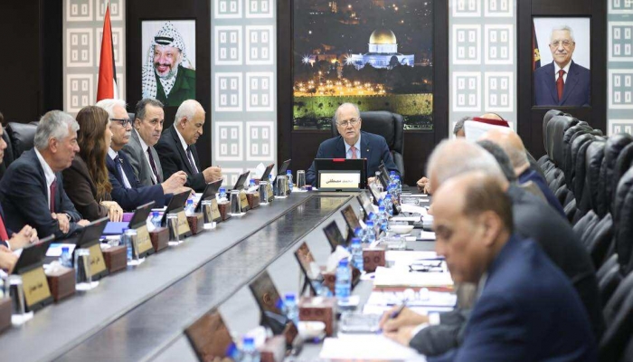 مصطفى: جهود الرئاسة والحكومة مستمرة لوقف العدوان والإفراج عن أموالنا المحتجزة
