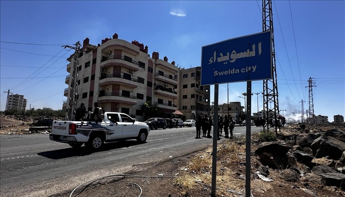  حافلات حكومية تدخل إلى السويداء لإجلاء المصابين والمحتجزين 