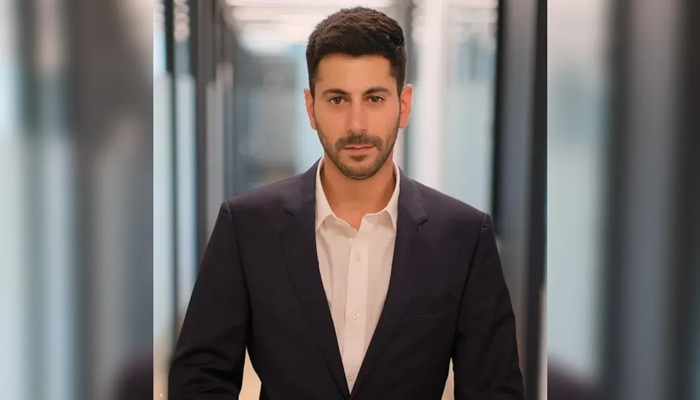 جدل حول الأسباب.. إقالة المتحدث باسم نتنياهو قبل رحلة واشنطن
