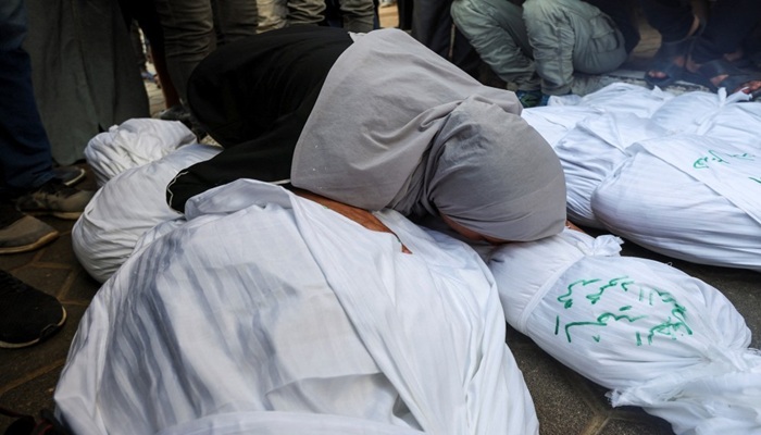 13 شهيدًا بينهم أطفال ونساء وعشرات الجرحى في قصف إسرائيلي استهدف منازل ومراكز إيواء في غزة
