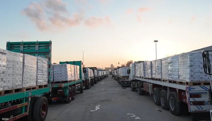دخول 214 شاحنة مساعدات إماراتية إلى قطاع غزة منذ فتح المعابر
