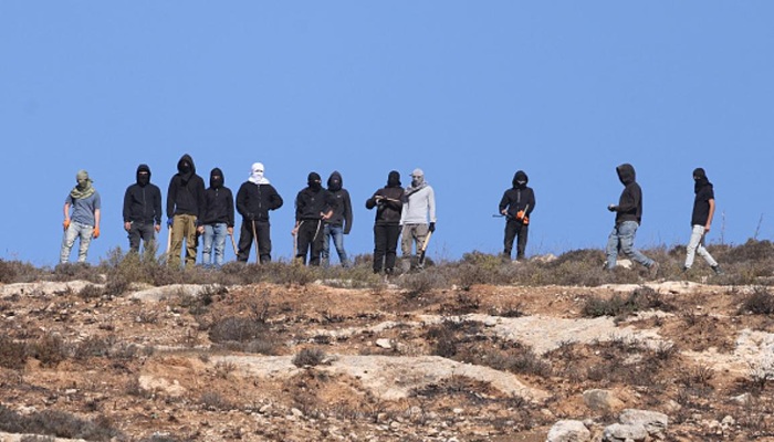مستوطنون يقيمون بؤرة استيطانية جديدة في عطارة شمال رام الله
