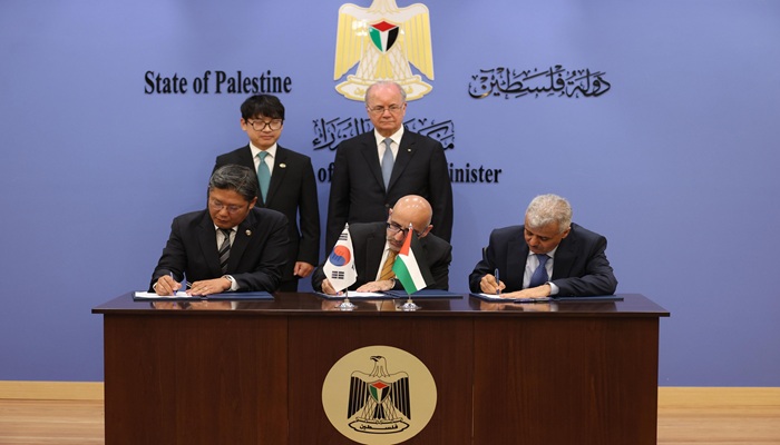 فلسطين وكوريا توقعان اتفاقيتين بهدف تطوير التكنولوجيا الابتكارية والتحول الرقمي والحفاظ على الموروث الثقافي في سبسطية
