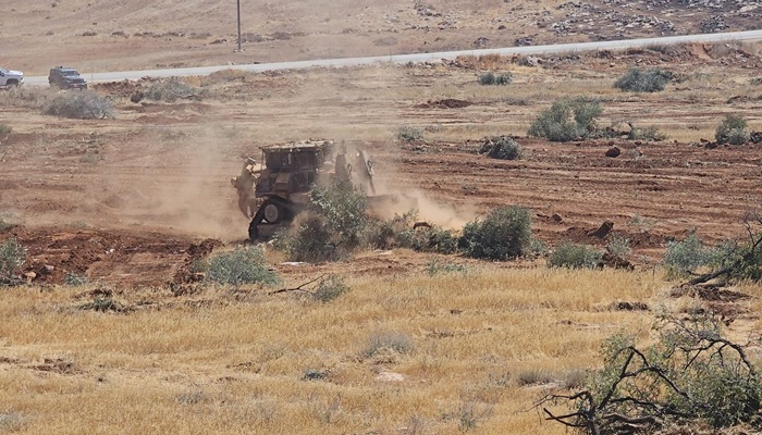 الاحتلال يواصل حصاره وعدوانه على قرية المغير لليوم الثالث على التوالي

