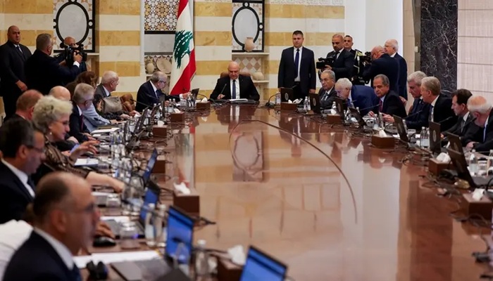 لبنان يستكمل مناقشة حصر السلاح بيد الدولة
