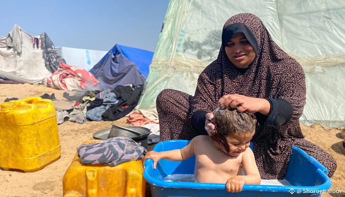 الأونروا: غزة تعاني نقصا حادا في مستلزمات النظافة والصابون بات نادرا
