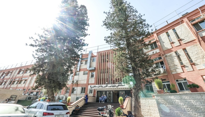 بنك فلسطين يوفر وحدات سكنية متنقلة لمرافقي المرضى في مستشفى المقاصد بالقدس
