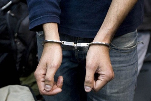 الاحتلال يعتقل ثلاثة مواطنين من يطا
