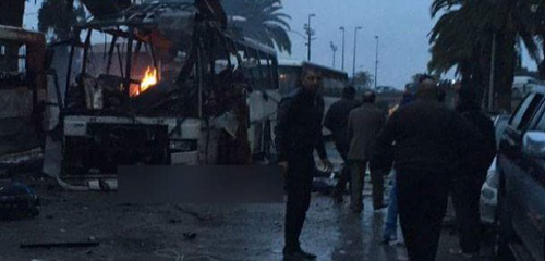 تفجير حافلة الأمن الرئاسي التونسي يوقع 11 قتيلاً على الأقل
