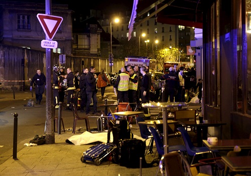 إذاعة فرنسية: أحد منفذ الهجوم في باريس فرنسي الجنسية
