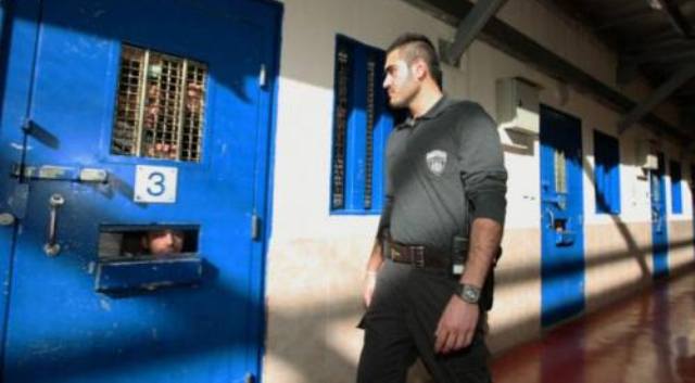 الاحتلال يعلن نيته دفن جثامين شهداء حماس  