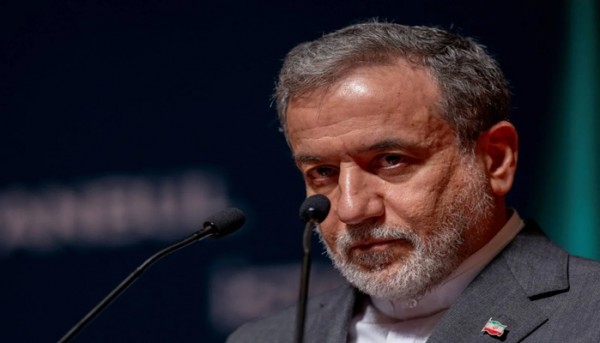 عراقجي: إيران مستعدة