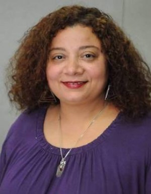 التباس
لـ القاصة