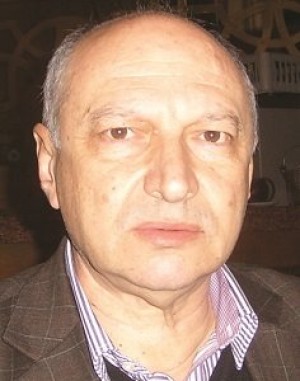 ثلوجُ الليل
مكسيم