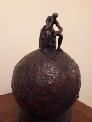 أصغي إلى الصمت.. بقلم: