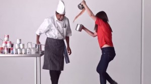 فيديو.. فنانة ماليزية