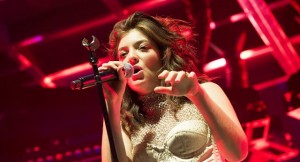 متابعة الحدث | الفنانة