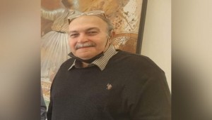 فنان فلسطيني ينقل