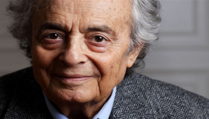 أدونيس وقد بلغ التسعين: