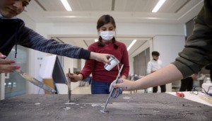 دمية في فيلم 