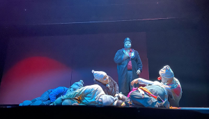 أربعة جوائز للمسرحية