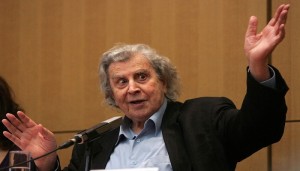 وفاة ملحن النشيد