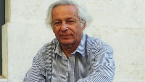 ما وراء المركزية