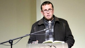 إياد العاروري يطلق